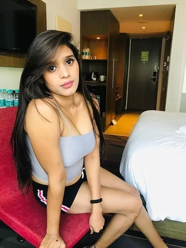 कॉल गर्ल्स सर्विस  देवळगाव राजा